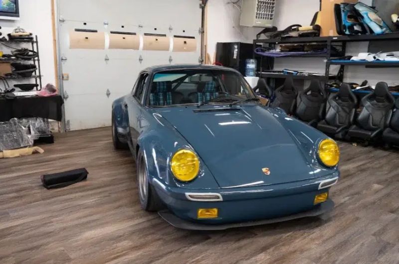 vintage 911 restoration in Everett